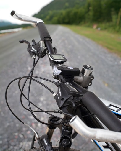PREDNÁ + ZADNÁ LED BICYKELOVÁ LAMPA NA BICYKEL, RIADKA, NABÍJACIE USB
