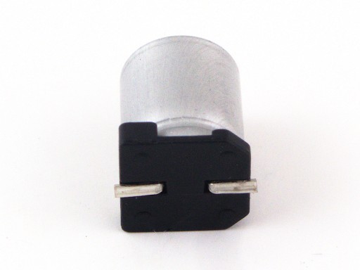 KONDENZÁTORY 100uF / 16V ULTRALOWESR 105* SMD 5KS
