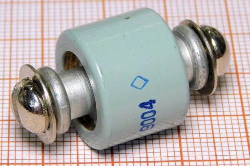 Keramický kondenzátor 18pF 6kV 5kWar M750 K15U-1