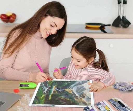 DIAMANTOVÁ VÝŠIVKA Diamantová maľba Diamantová mozaika pre deti Set HORY