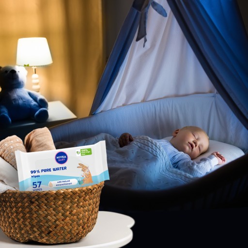 NIVEA BABY PURE WATER Vlhčené obrúsky pre deti, bez zápachu, 57 ks.