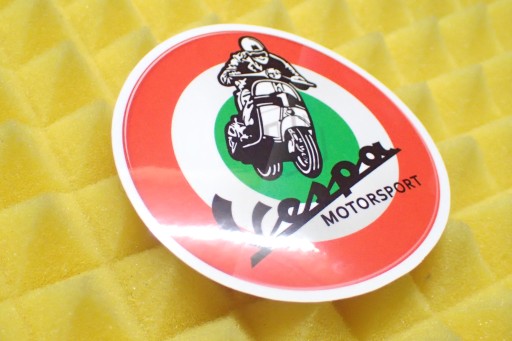 NÁLEPKA VESPA NÁLEPKA 7,7 x 7,7 cm