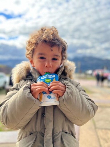 Mousse dezert v tube pre deti JOGURT A OVSENÉ VLOČKY BIO 9m+ 100g