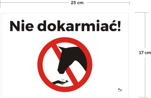 Nápis NEKRMTE KONE, SÚKROMNÉ KONE, ZAKÁZANÉ