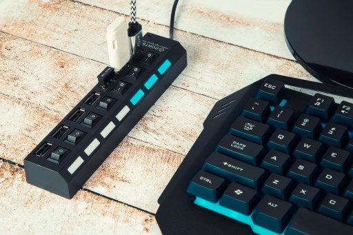 7v1 ROZBOČOVACÍ SPÍNAČ RÝCHLY USB 2.0 ROZBOČOVAČ 7 PORTOV