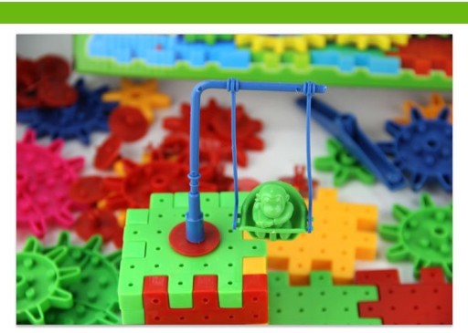 Stavebné bloky, puzzle vzdelávacieho zariadenia