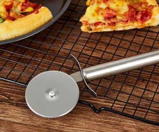 NÔŽ, NÔŽ, REZANIE, REZANIE, PIZZA, CESTO, OCEL