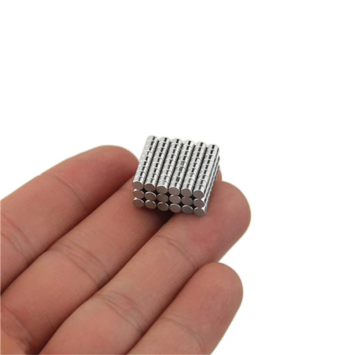 SILNÝ VALEC NEODYMIOVÝ MAGNET 3X2 100 KS