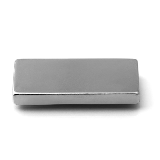NEODYMIOVÝ MAGNET NA TABUĽU MPŁ 42x20x5 N38