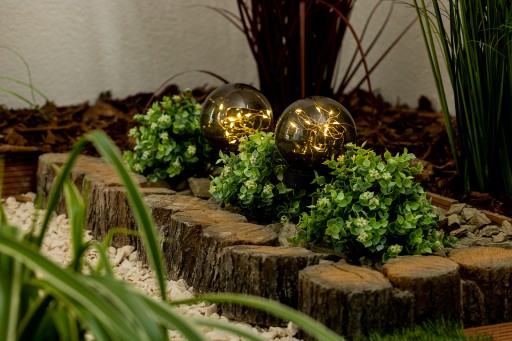 LED ZÁHRADNÁ LAMPA SOLÁRNA GUĽA Osadená DYMOVÁ GUĽA Ozdobný PIKE