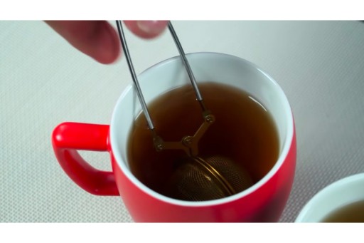 TESCOMA NÁHRANÍK NA ČAJ, BYLINKY, SITKO S RÚČKOU