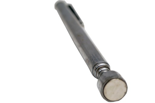 CHAPAČ S MAGNETOVÝM TELESKOPICKÝM KAPACITOU GUĽOVODU 2.5