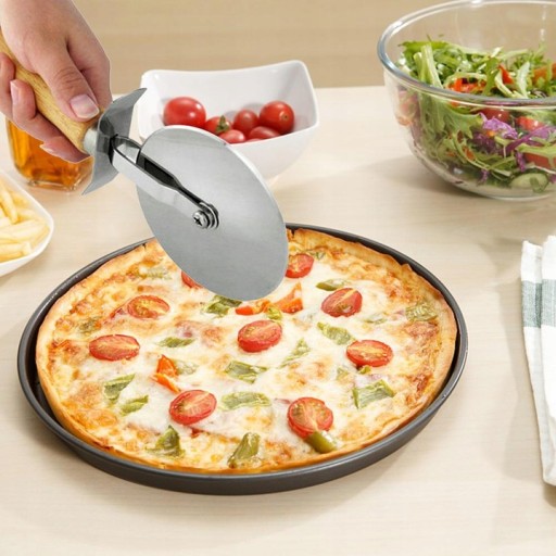 okrúhly nôž na pizzu okrúhly na REZANIE PIZZY DREVENÁ RÚČKA