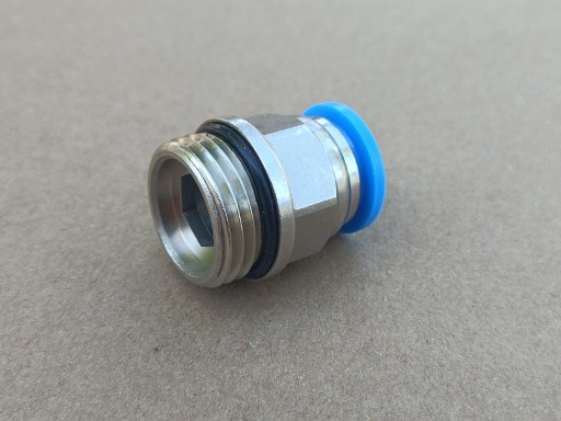 Priamy zásuvný pneumatický konektor fi 12mm závit 1/2