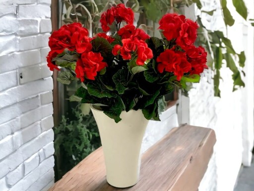 Umelé kvety Geranium na balkónovú terasu - biela