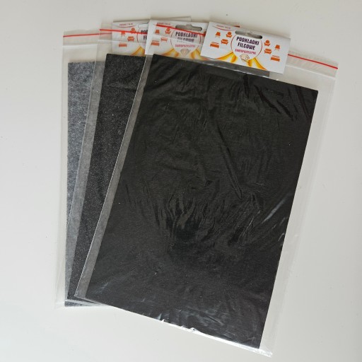 PLSTENÁ PODLOŽKA ANTRACITOVÁ GRAFITOVÁ MELANGE 4 MM SAMOLEPIACA POD NÁBYTOK 20X30CM