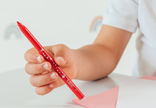 BIC KIDS MAGIC stierateľné fixky 10 RÔZNYCH FARIEB + 2 GUMA