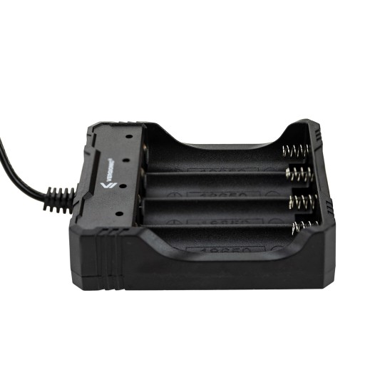 NABÍJAČKA PRE 4 BATÉRIE LI-ION 18650 3,7V AC 100-240V CV 1200 MA QUAD
