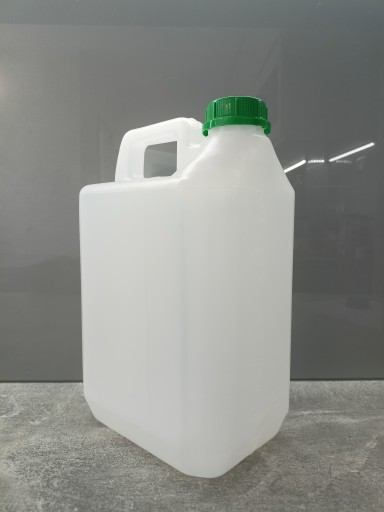 KANISTER PLASTOVÝ NÁDOB BANIAK BUBLINA NA VODU TEKUTINY CHEMIKÁLIE 5L