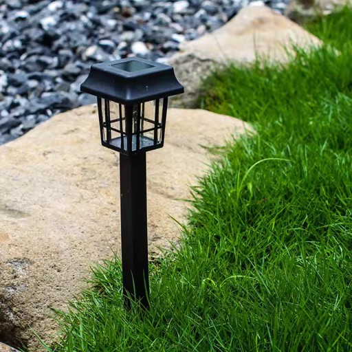 Solárny stĺp malý čierny lampáš studené svetlo 6500K ASTRUM LUMILED