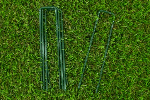 15 cm x 3 cm ČEPY NA UPEVNENIE UMELEJ TRÁVY