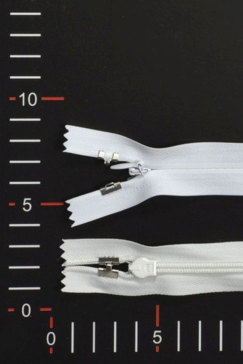 Skrytý zips C3 25 cm Háčik slonovinovej kosti