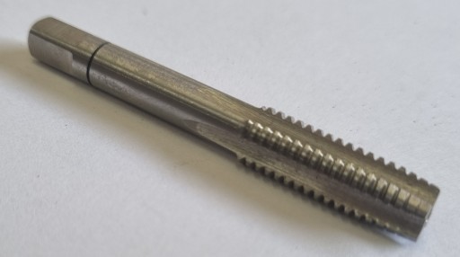 Závitník DIN-352 č.1 M8 HSS FANAR