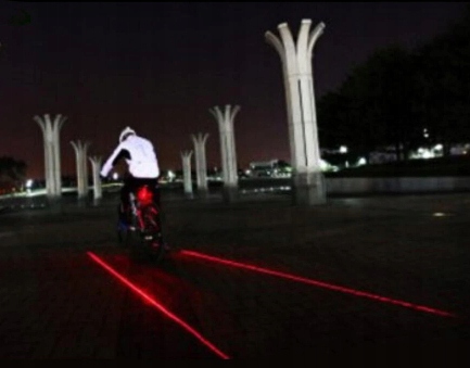 ZADNÁ BICYKLOSVETLO 5 LED - 7 REŽIMOV + LASER