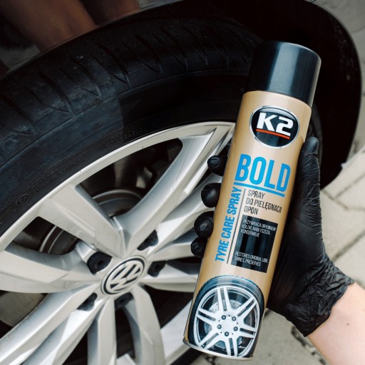 K2 BOLD 600 ML obväz na pneumatiky - stmavuje, leskne a vyživuje