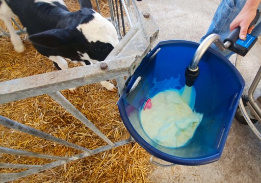 Calf Buddy Grow Me Milk Bar konektor na lýtkové cumlíky