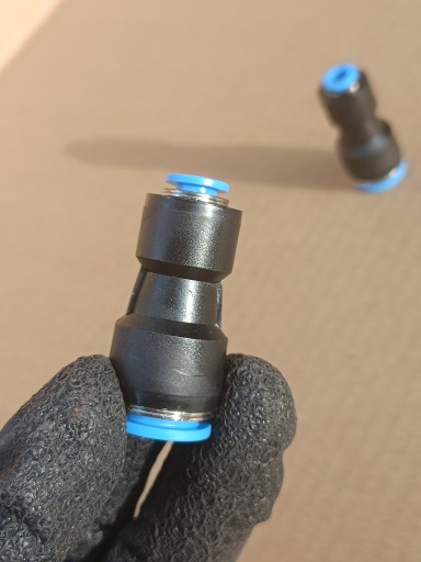 Zásuvný konektor pneumatickej redukcie 12 - 6mm PG 12-6