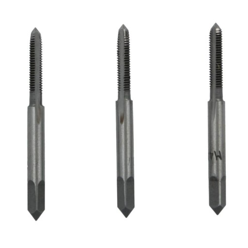 ZÁVIT M4 x 0,7 mm 3 KS ZÁVITOVÉ VIACHRANNÉ ZÁVITNÍKY