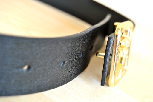 Dámsky opasok Black, Gold Square. Imitácia. koža
