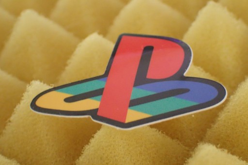 PSP PLAYSTATION NÁLEPKA SONY 3,9 x 3,1 cm