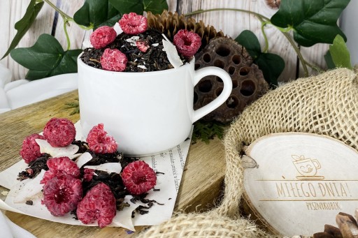 Čierny čaj ako DARČEK KU DŇU MUŽOV pre chlapa 50g Rafaello Malina