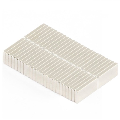 NEODYMOVÝ MAGNET 8x4x1,2 N38 - 50 KS