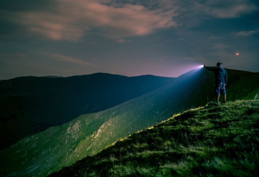 LED baterka 0,5W 19LM Žltá Protišmyková guma