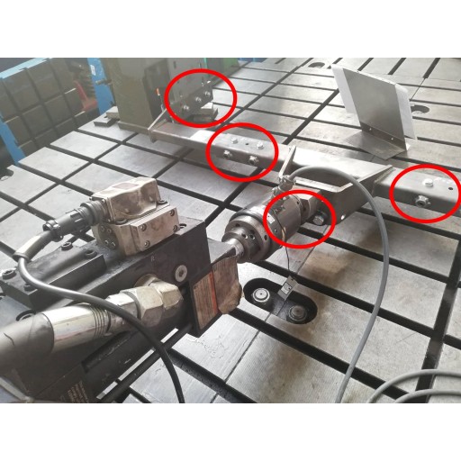 SKRUTKY NA ŤAŽNÝ HÁK, GUĽA 2xM16x50 - (8,8)