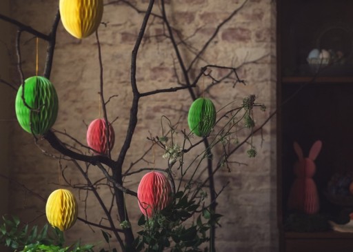 Papierová dekorácia HONEYCOMB EGG žltá