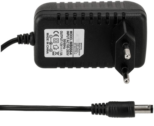 Zásuvný LED zdroj 1,5A 18W 12V 2,1mm