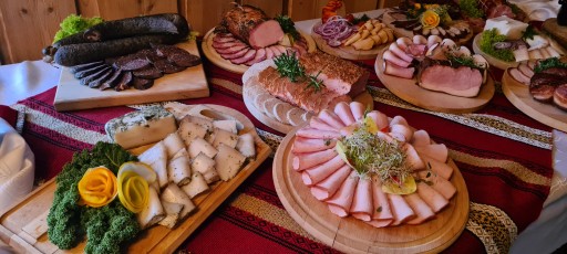 Domáca slaná slanina s bylinkami a cesnakom Swojskie Wędliny 400 g