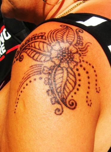 Prírodná henna na tetovanie, čierna - Mehendi kužeľ - Dočasné tetovanie