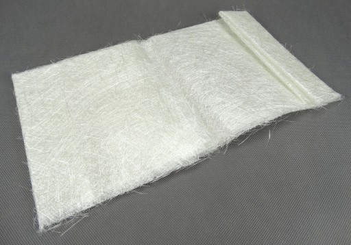 BOLL GLASS MAT VLÁKNO NA ŽIVICU ALEBO Tmel / HMOTNOSŤ: 150g/m2