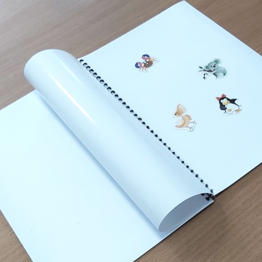 KRÁSNY ALBUM NÁLEPEK A5 + ORGANIZÁTOR NÁLEPEK NA ZBER