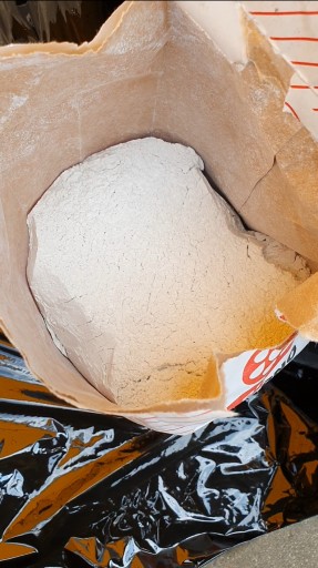 Limetka hydratovaná Biela 2 kg LHOIST
