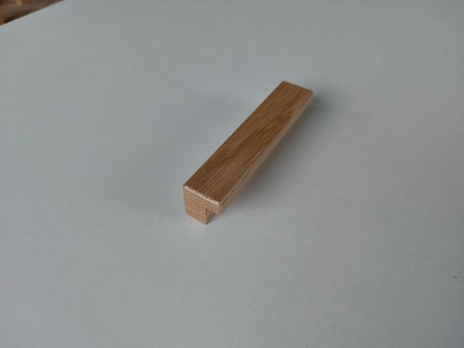 Drevená nábytková úchytka, dub ELKA, dĺžka 112mm, veľ. 80 mm