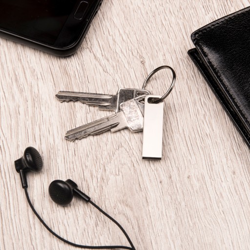 Mini RECTANGLE kovový prívesok 16 GB USB 2.0 + GRAVÍROVANIE MENA ZA DARČEK