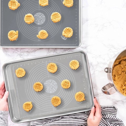 SILIKÓNOVÁ DOSKA KUCHYŇSKÁ PODLOŽKA S ROZMERMI VEĽKÁ XXL ŠEDÁ NA PIZZOVÉ CESTO
