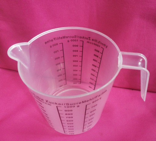 KUCHYNSKÝ ODMERNÝ hrnček S ODBORNÝM džbánom 1,5L