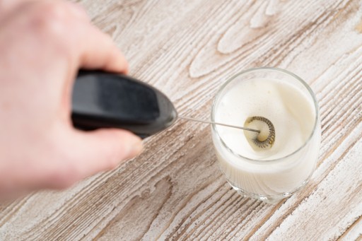 ELEKTRICKÝ PENIČ MLIEKA RUČNÝ MIEŠAČ KÁVY WHISTER KAKAOVÉ MINI